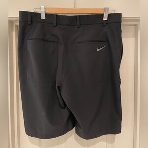 Nike Golf shorts black men’s size 32